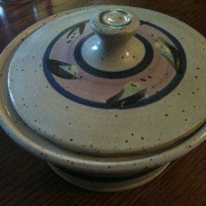 Dakota Stoneware Pottery Bushnell SD Pot with Lid